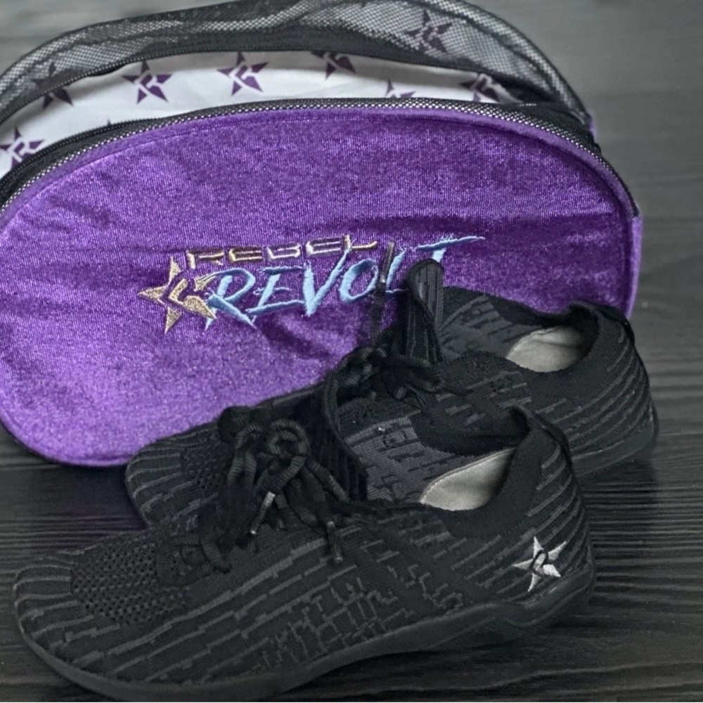 Rebel Revolt Blackout Cheer Shoes Size 8